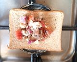 A picture of step 6 of Bake toast sandwich.