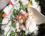 Foto langkah ke 3 dari resep Nasi Bekepor khas Kutai.