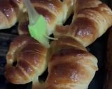 Foto del paso 2 de la receta: Medialunas de hojaldre