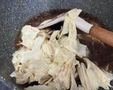 Foto langkah ke 4 dari resep Ayam Kulit Tahu Kuah Kecap.