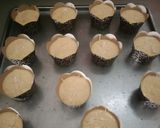 Foto langkah ke 6 dari resep Cup cake labu kuning.