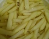 Foto langkah ke 2 dari resep French Fries seenak KaeFCi.