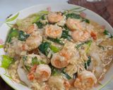 Foto langkah ke 6 dari resep Kwetiau Siram Udang.