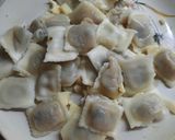 Foto del paso 6 de la receta: Ravioles con salsa de morrón y queso azul
