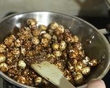 A picture of step 3 of Jaggery Caramelised Fox-nuts/Gud Makhana.