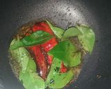 A picture of step 6 of Kadhi Pakauda.