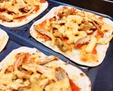 Hình bước làm 6 của món Taco Gà Xé Size Mini