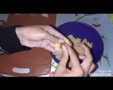صورة لخطوة 5 من وصفة الكبه الحلوه اول مره بالعجوه والطعم تحفه بجد 👍😋