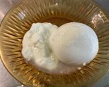 Une image de l'étape 10 de Carottes fanes confites au miel sauce ricotta, skyr et coriandre.
