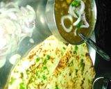 A picture of step 5 of Naan roti.
