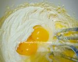 Foto langkah ke 2 dari resep Vanilla Chocochips Cookies.
