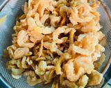 Gambar langkah 1 resipi Sambal Tumis Udang Kering.