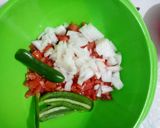 Foto del paso 2 de la receta: Calabacitas entomatadas c/queso