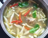 รูปขั้นตอนการทำที่ 4 ของ ไก่ต้มขมิ้น สูตรแซ่บ