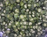 A picture of step 1 of Masaledar bhindi.