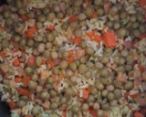 Foto del paso 7 de la receta: Arroz salteado con Chuletas y Vegetales