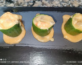 Foto del paso 11 de la receta: Calabacín relleno de gambitas rojas