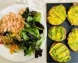 Une image de l'étape 5 de Salade de laitue thon accompagner de ces toasts à l'avocat.