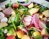 Foto del paso 4 de la receta: Ensalada de rábanos y manzana con vinagreta de miel