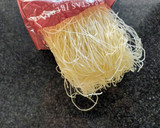 Foto del paso 1 de la receta: Fideos chinos a lo pobre
