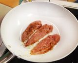 Zöldséges-mazsolás csirkemell recept fázis 2 fotója