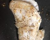 Foto del paso 3 de la receta Merluza a la plancha con salsa de zanahoria y queso