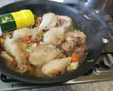 Foto del paso 3 de la receta: Jamoncitos de pollo en salsa casera