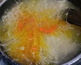 A picture of step 2 of Chicken vegetable spaghetti.