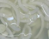 Hình bước làm 2 của món Salad bơ vẹm