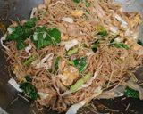 Foto langkah ke 3 dari resep Bihun Goreng 🐷.
