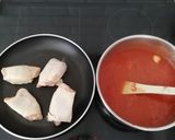 Une image de l'étape 1 de Hauts de cuisses de poulets en sauce tomate.