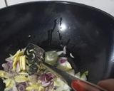 Foto langkah ke 3 dari resep Telur sarden pedas manis.