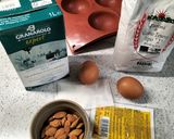Foto del passaggio 1 della ricetta Cupolette soffici alle mandorle