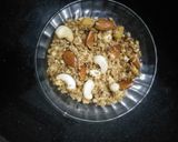 A picture of step 1 of Oats and dry fruit lollipop.