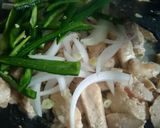 Foto del paso 1 de la receta: Pollo a la mexicana