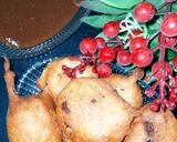 A picture of step 7 of Aloo bonda aloo pakora.