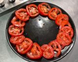 Une image de l'étape 8 de Salade de tomates et concombre au Shropshire.
