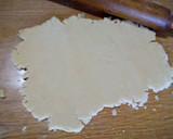 Foto del paso 6 de la receta: Galletitas Navideñas con centro de caramelos