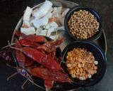 தேங்காய் வறுத்து அரைத்த சாம்பார்(sambar recipe in tamil) ரெசிபி ஸ்டேப் 1 புகைப்படம்
