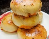 A picture of step 3 of Pizza Bombs.