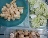 Foto langkah ke 1 dari resep Cah jamur sawi tahu.