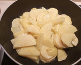 Foto del paso 4 de la receta: Supremas de Merluza en salsa con champiñones y gambones