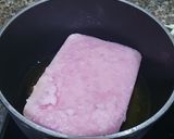 A picture of step 3 of Onion stew.