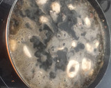 Foto del paso 4 de la receta: Arroz negro con chipirones