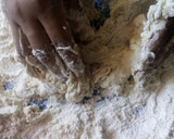 Foto del paso 2 de la receta: Bollitos rellenos de queso crema
