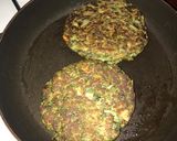 Foto del paso 8 de la receta: Hamburguesa de acelga 🍔🥬 cebolla caramelizada y salsa de roquefort 🧀🐭