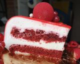 Foto del passaggio 14 della ricetta Red Velvet moderna