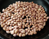 முருங்கைக்கீரை வேர்க்கடலை பொரியல் (Drumstick leaves peanut fry) ரெசிபி ஸ்டேப் 2 புகைப்படம்