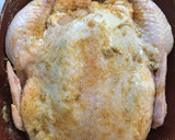 Foto del paso 2 de la receta: Pollo Asado con Mantequilla de Parmesano, Albahaca y Orégano 