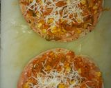 A picture of step 3 of Chappati pizza.
